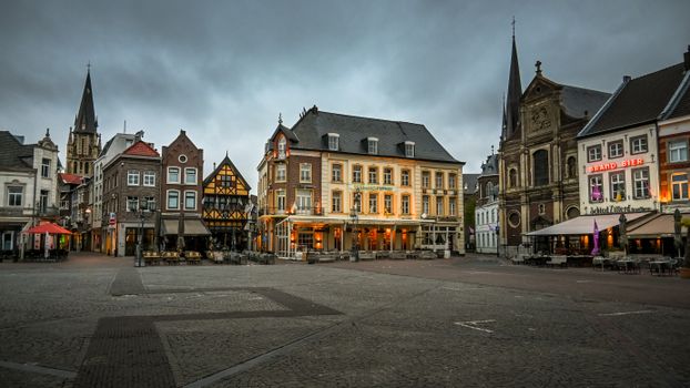 Openingstijden tijdens feestdagen in Limburg: handig om te weten